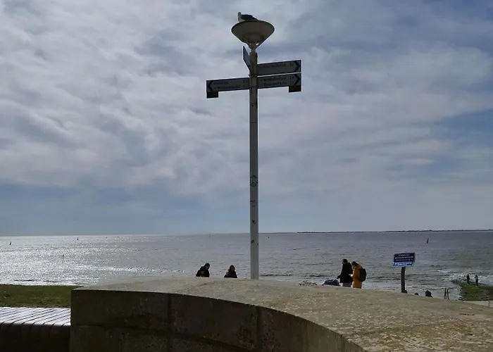 Ferienhaus-tide فندق *